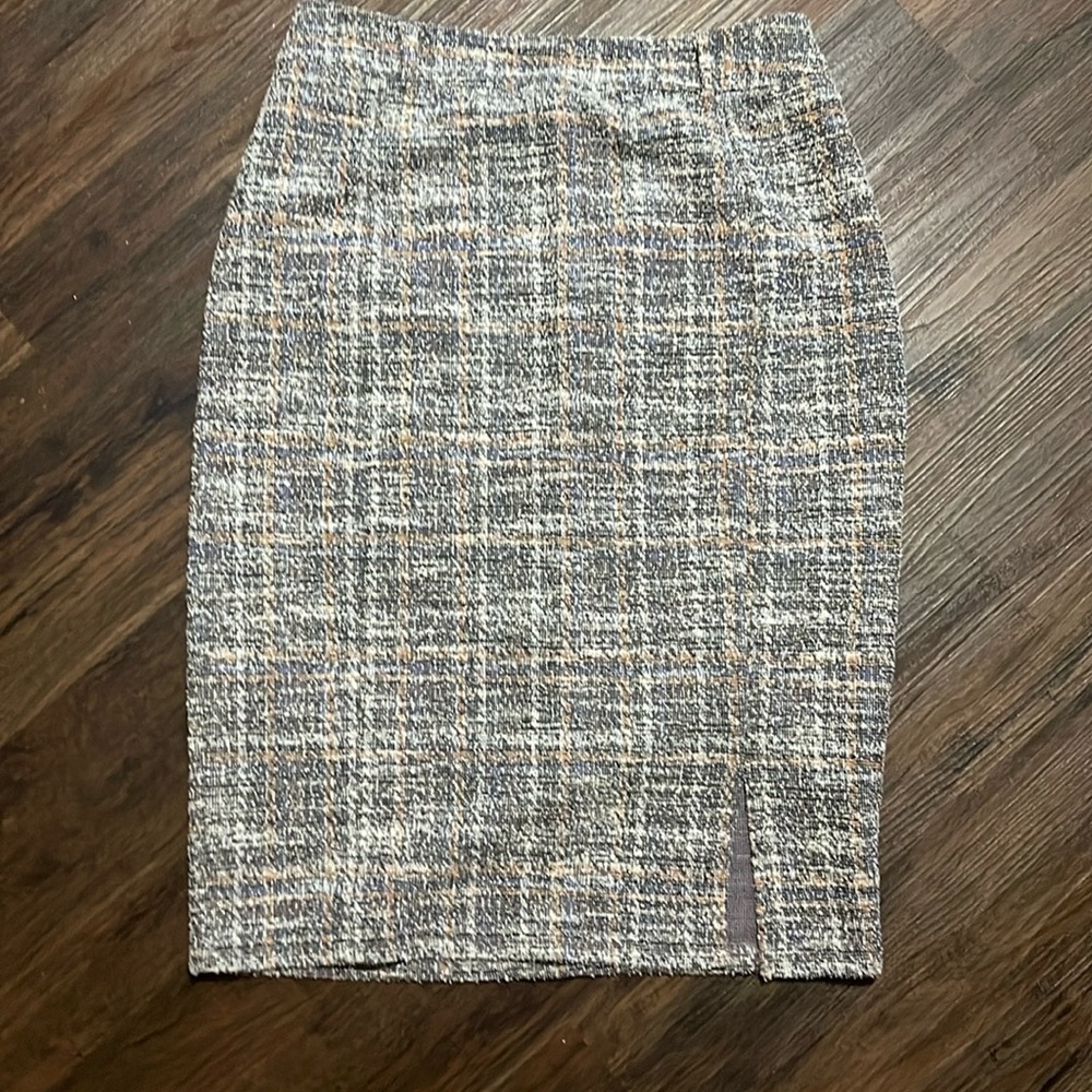 Pencil mid waist skirt